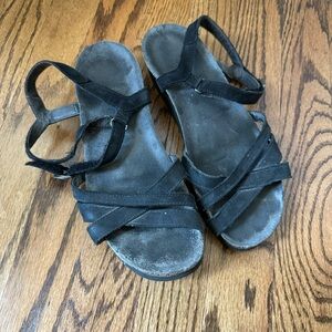 NAOT Footwear Women's Brittany Black Velvet Nubuck